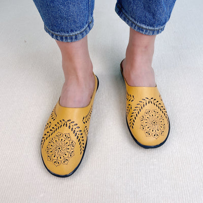 Zapatillas casuales caladas combinables