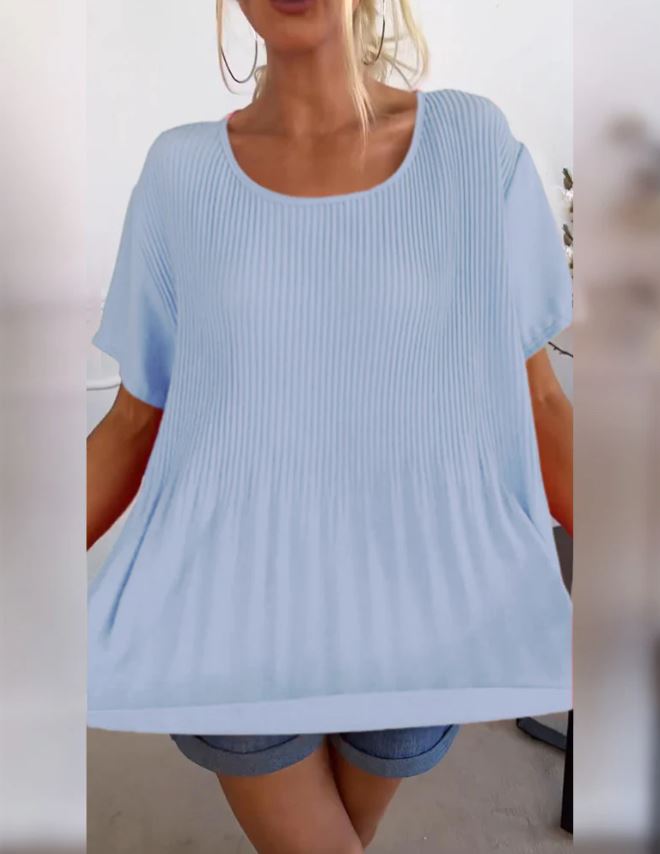 Blusa plisada de cuello redondo liso