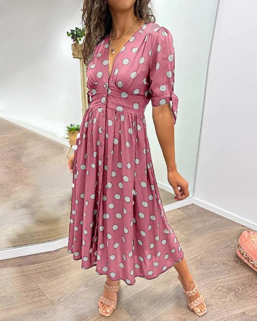 Vestido de lunares con escote en V profundo