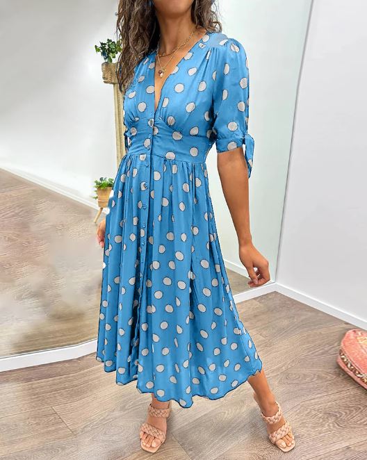 Vestido de lunares con escote en V profundo