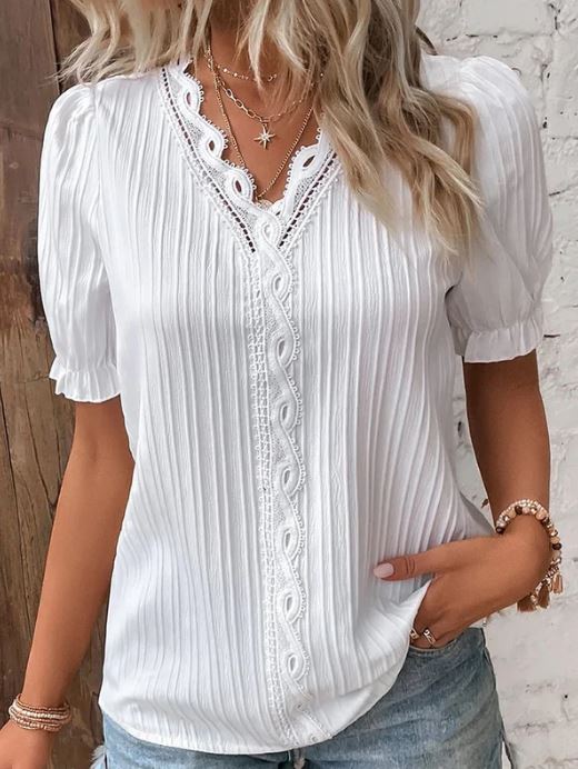 Camisa elegante de cuello en V con bordes lisos