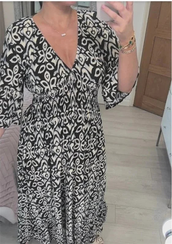 Vestido floral con escote en V