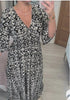 Vestido floral con escote en V