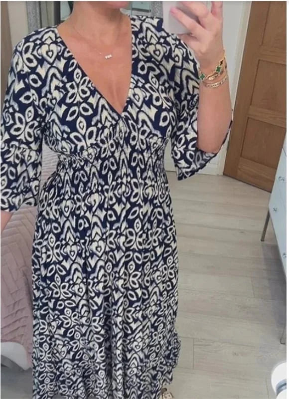Vestido floral con escote en V